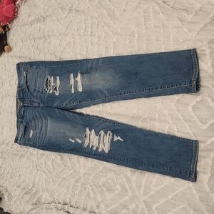 Medium wash high rise, distressed American Eagle jegging jeans size 14!